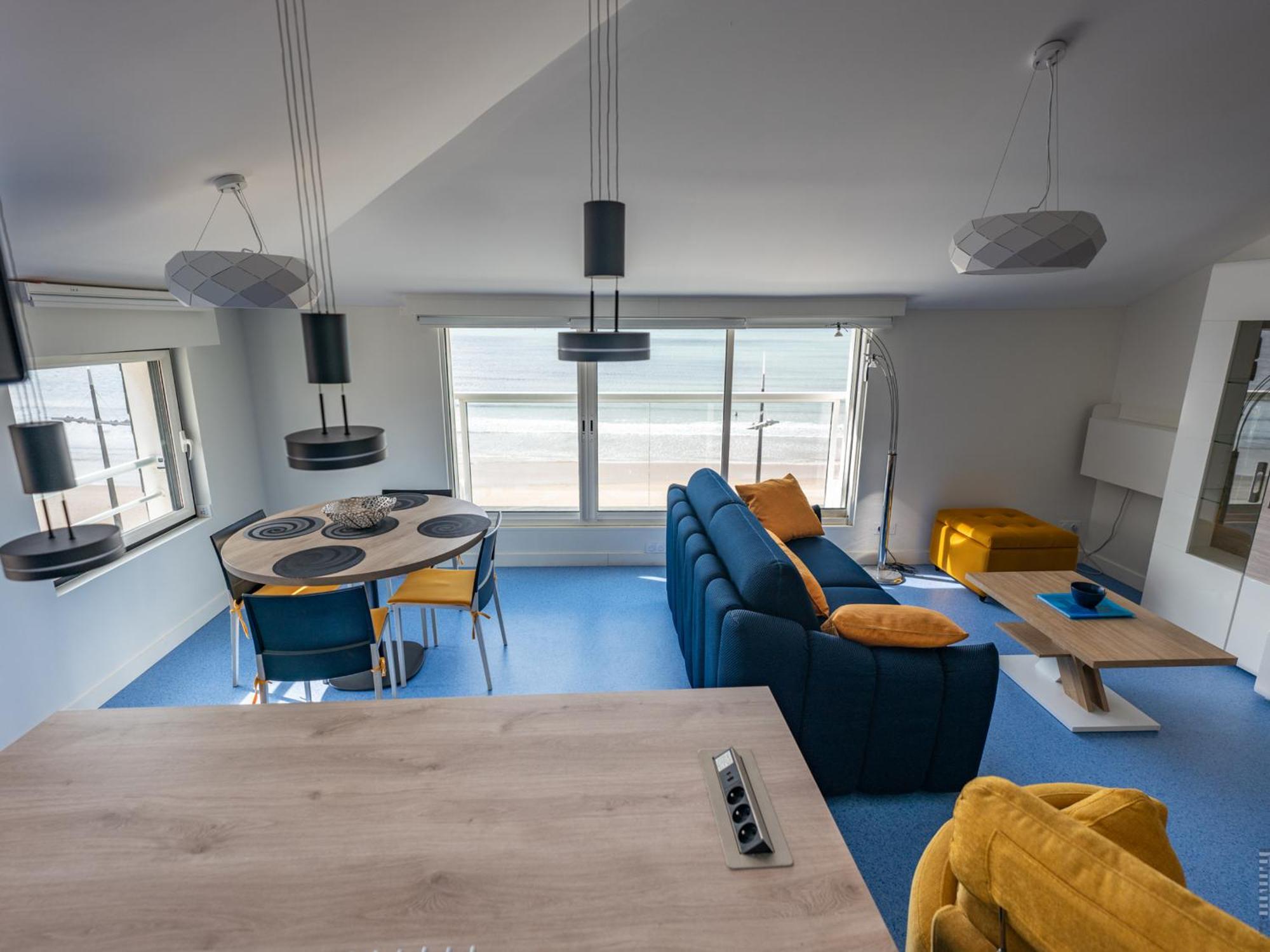 Apartment Renove 3 Etoiles, Centre Baie Des Sables D'olonne, Climatise, 2 Pieces, Garage Prive - Fr-1-197-595 *